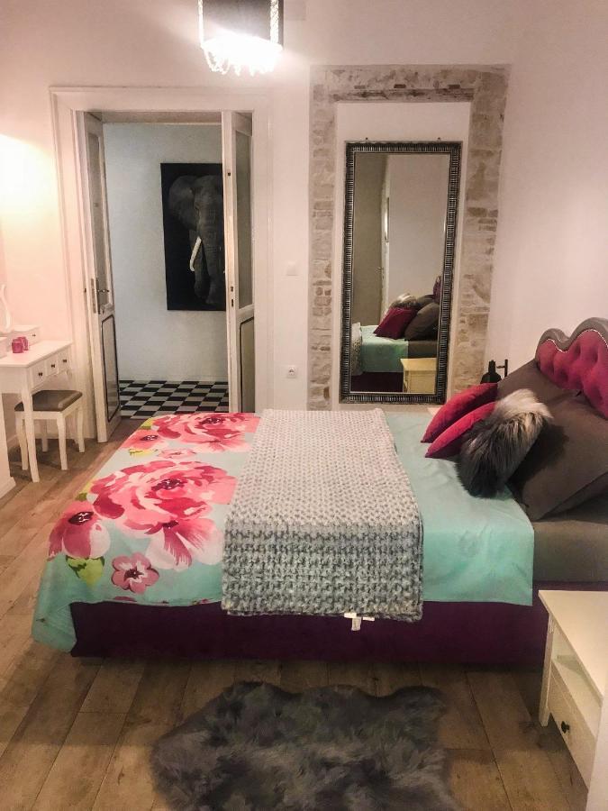 Emma'S Rooms B&B Pula Exterior foto