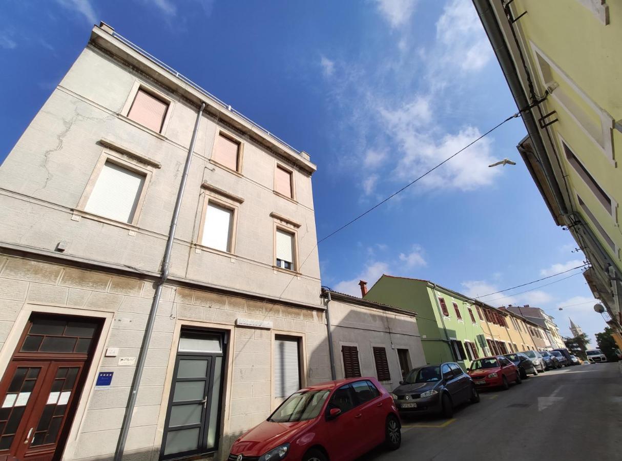 Emma'S Rooms B&B Pula Exterior foto